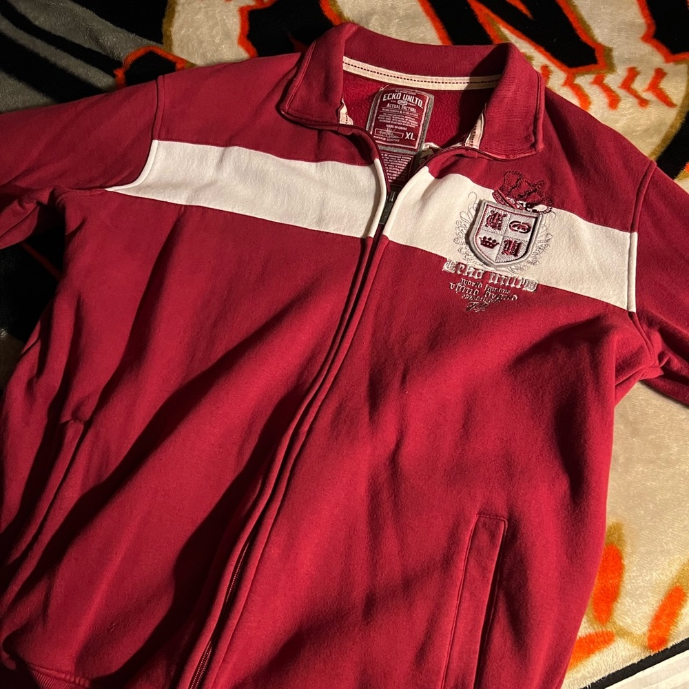 Echo Unlimited track sweater